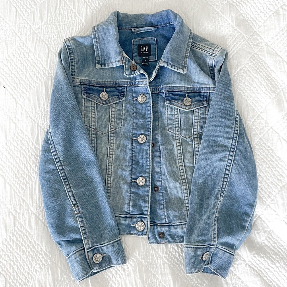 🛍️ 💙 Gap Kids Classic Denim Jacket 💙